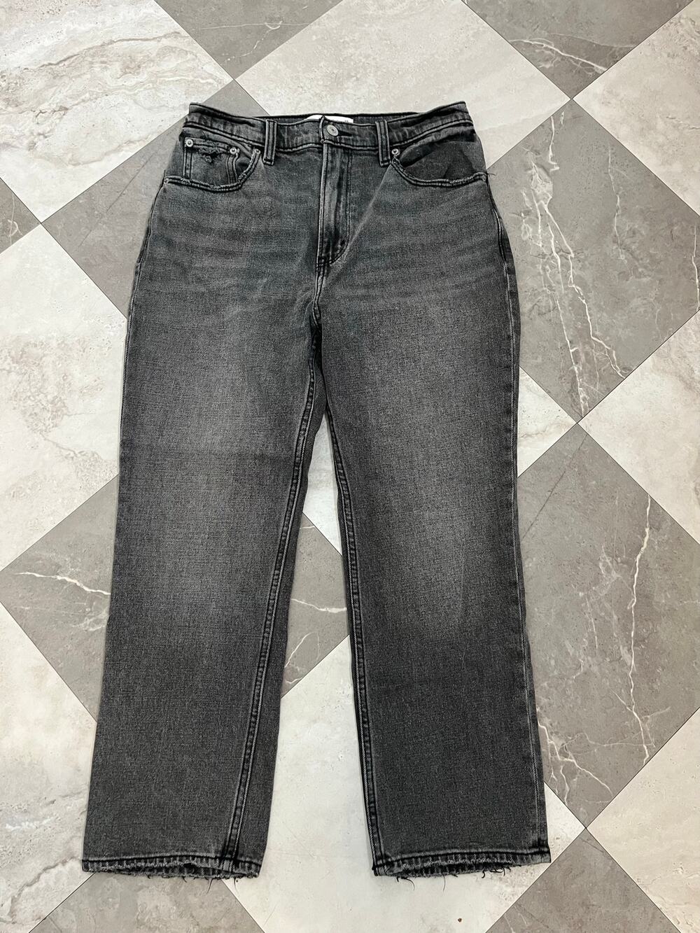 Abercrombie & Fitch Women's Ultra High Rise 90s Straight Jean Size 27 Grunge Y2K